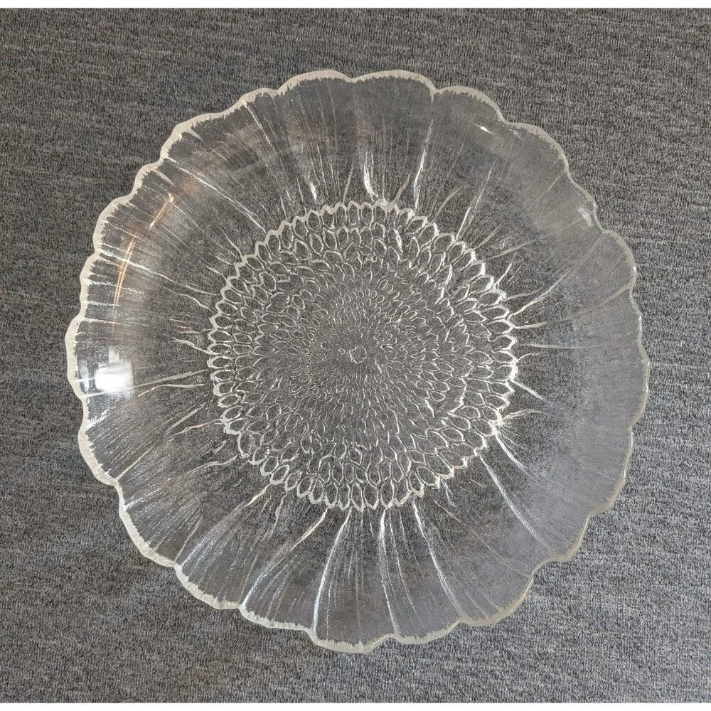 Kosta Boda "Lydia" Sunflower Pattern, 11.5" Glass Platter by Mats Jonasson - Picture 1 of 5